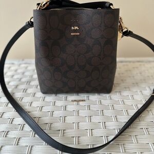 Coach Bucket Bag